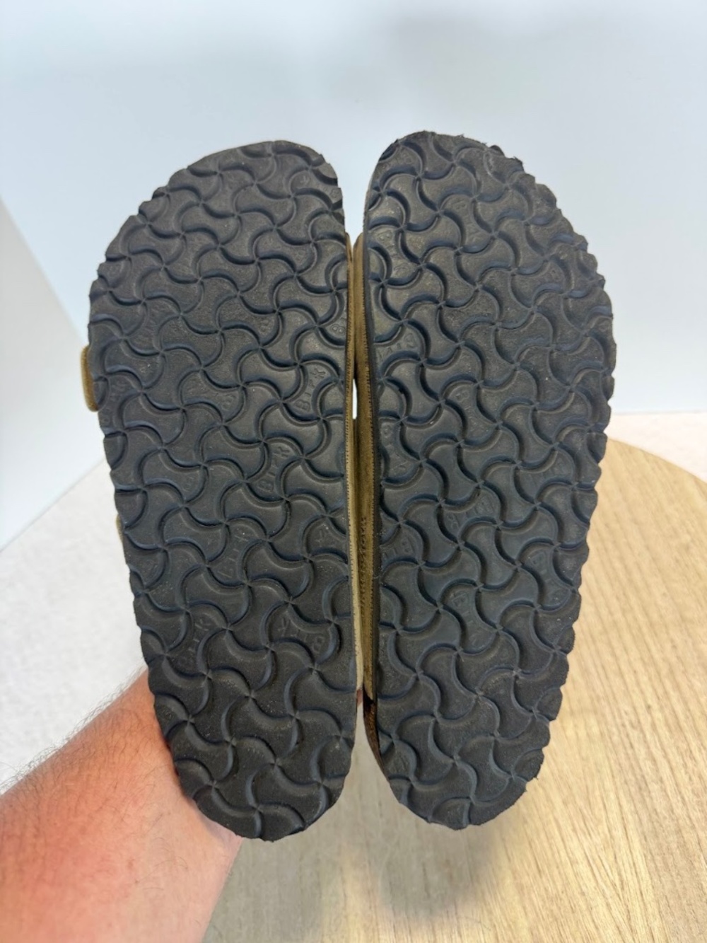 Birkenstock Arizona Taupe Suede Sandals EU 42 US Men 9-9.5 Narrow Fit - Picture 4 of 9